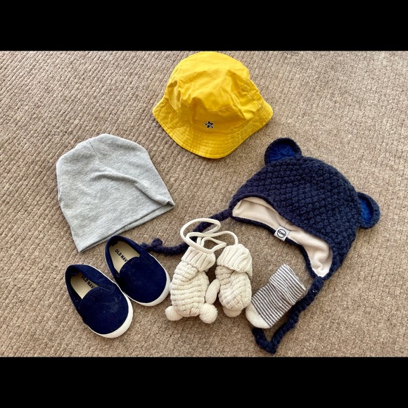 Baby Boy 12-18 Month Bundle of Clothes - Picture 4 of 9